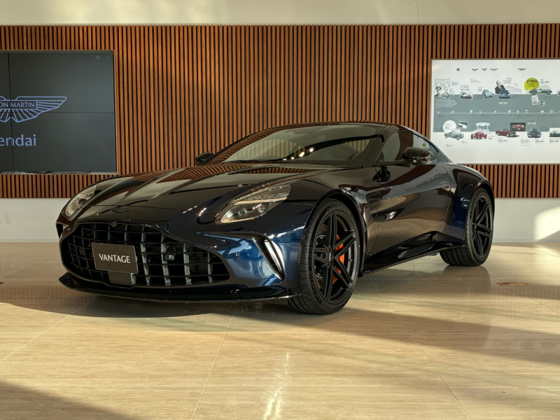 アストンマーティン ヴァンテージ 4.0L V8 RHD 26MY 元デモカー